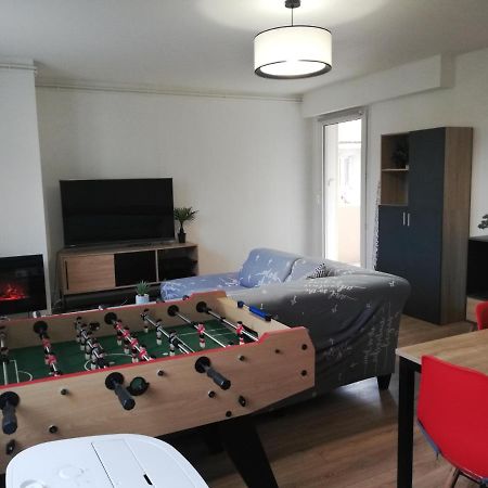 Grand T3 Avec Clim, Parking Et Terrasse Privative - Agen Apartment Luaran gambar