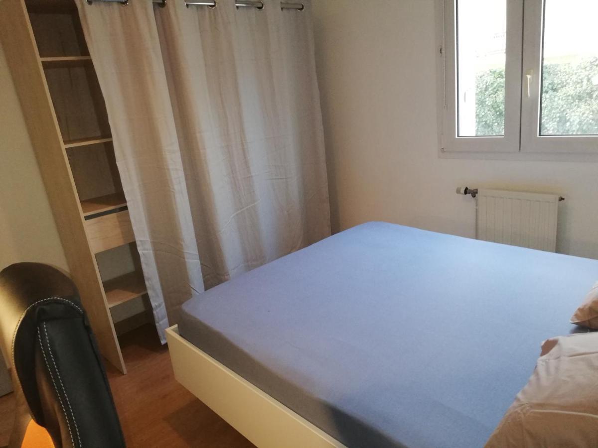 Grand T3 Avec Clim, Parking Et Terrasse Privative - Agen Apartment Luaran gambar
