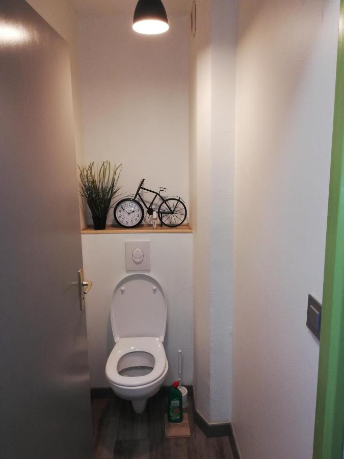 Grand T3 Avec Clim, Parking Et Terrasse Privative - Agen Apartment Luaran gambar