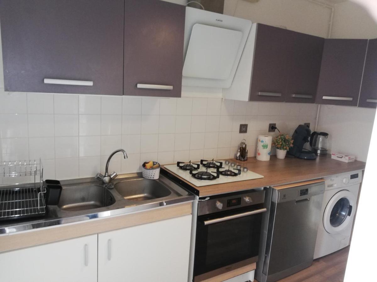 Grand T3 Avec Clim, Parking Et Terrasse Privative - Agen Apartment Luaran gambar