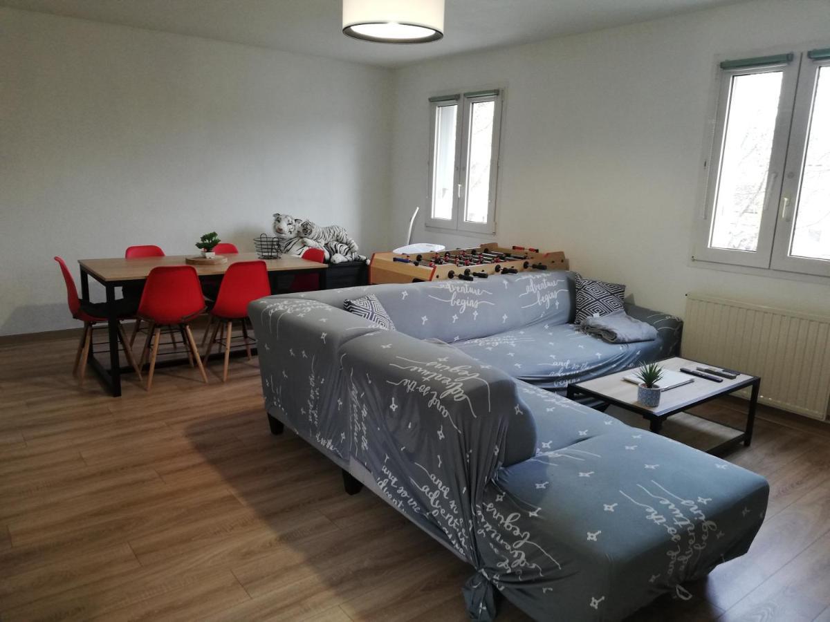 Grand T3 Avec Clim, Parking Et Terrasse Privative - Agen Apartment Luaran gambar